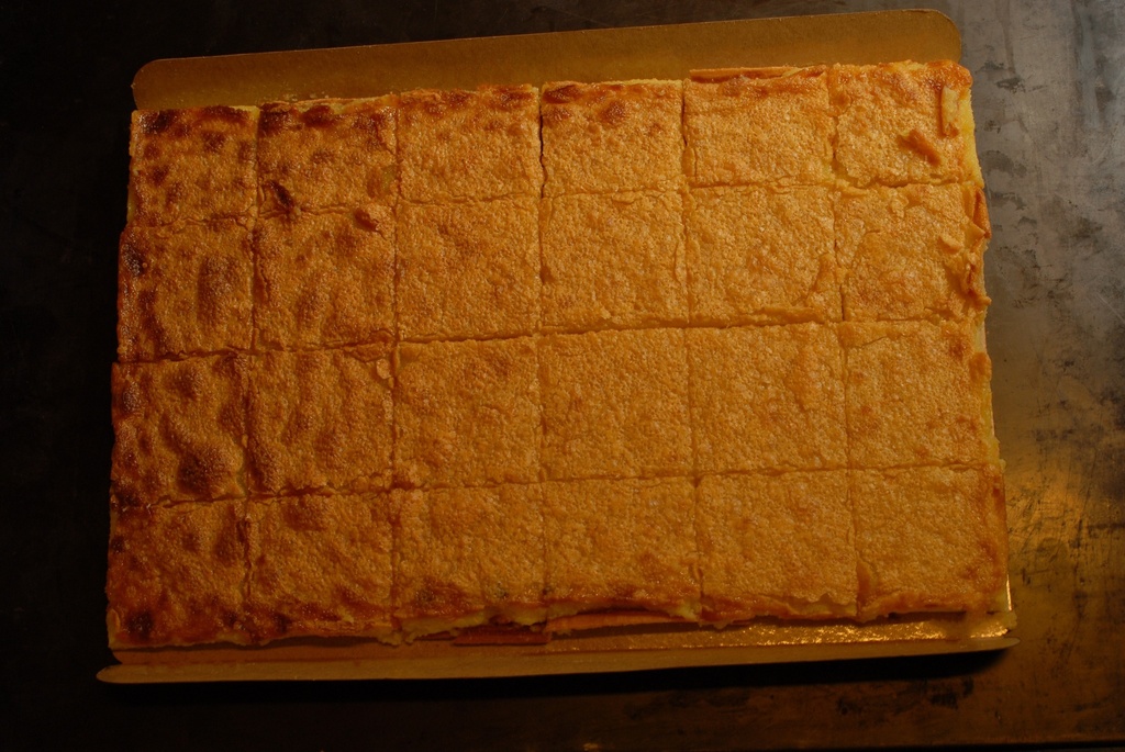 CREME BRULEE' TAART - BIO - PLAAT 30x45cm- 24 porties