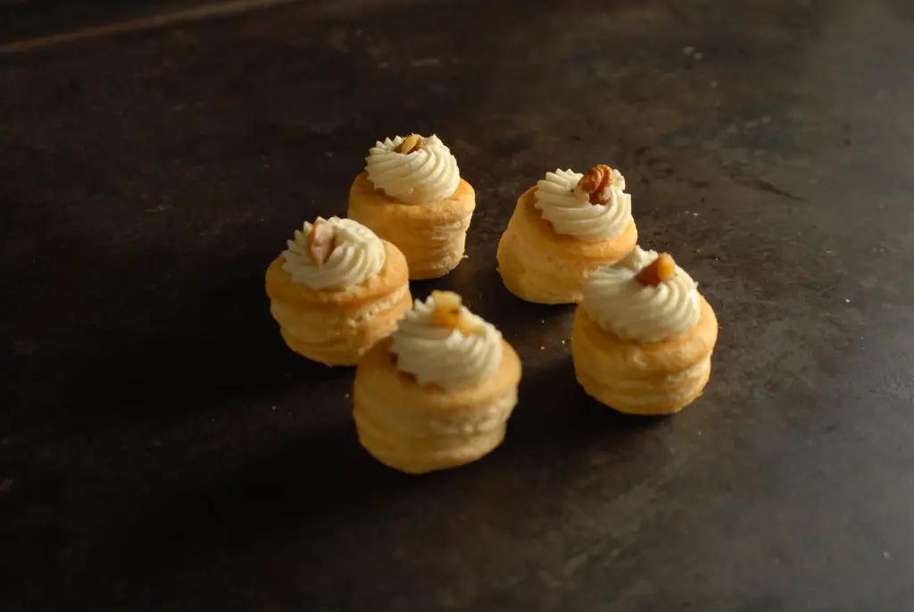 BLADERDEEGHAPJES MET ROQUEFORT 1X30 – diepvries