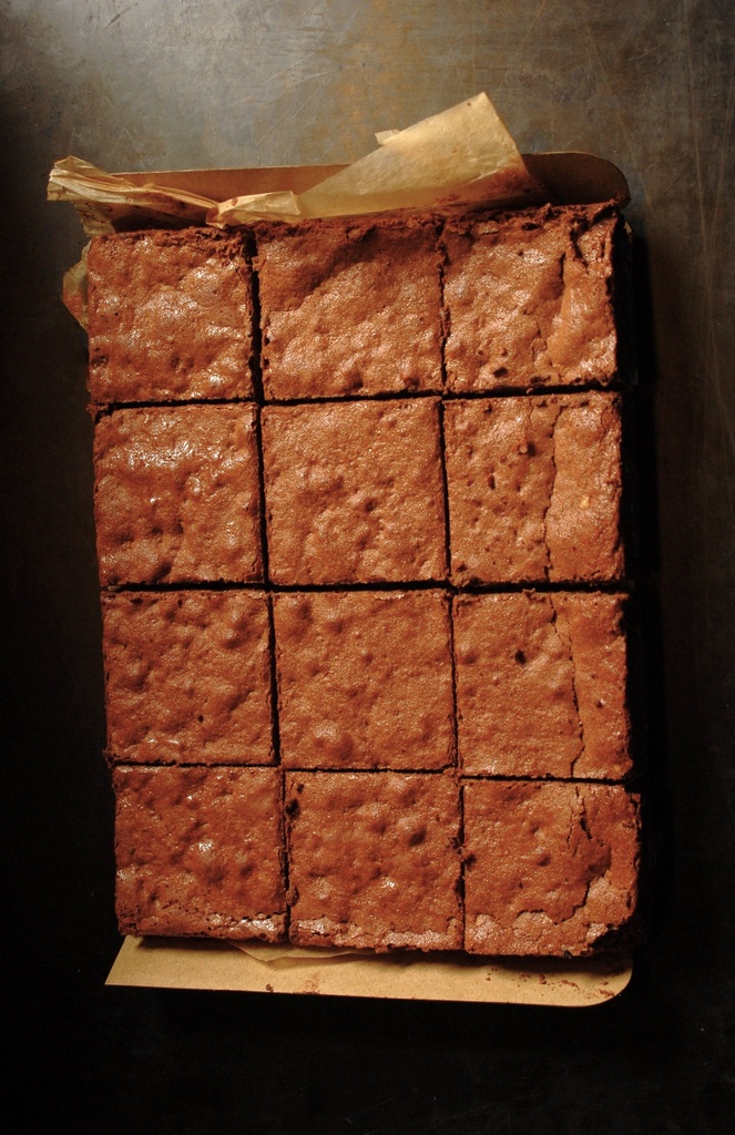 CHOCOLADE BROWNIES - BIO - HALVE PLAAT 30x23cm - 12 porties