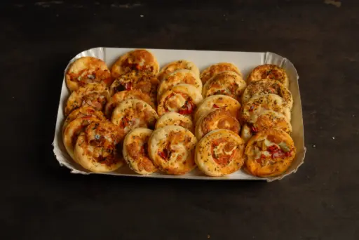 [1.3.2.2239 *] APERITIEFHAPJES – MINI PIZZA 1X25 – BIO - Diepvries