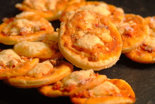 [1.3.2.0914 ] OVENHAPJES – MINI PIZZA 1X25 – diepvries