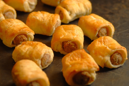 [1.3.2.1799 ] ZAKOUSKI MINI WORSTENBROODJES 1X24 - Bevroren