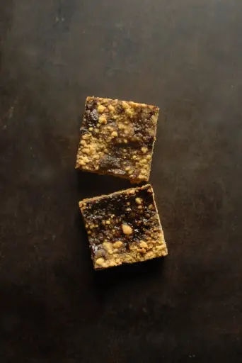[2.2.2.2277 *] CARRÉ CRUMBLE PRUNES - BIO - 1X2