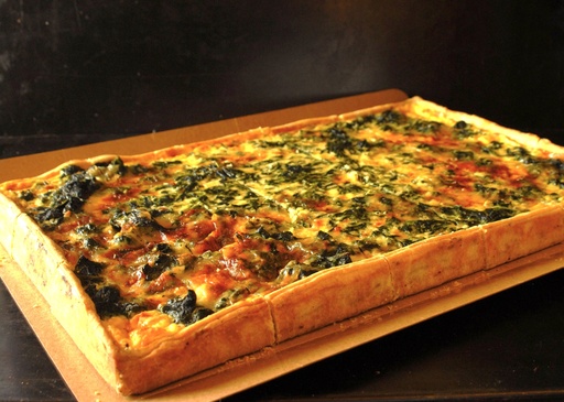 [3.2.3.2758 *] QUICHE MET SPINAZIE - BIO - PLAAT 30x45cm - 15 porties