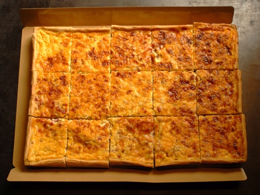 [3.2.3.2673 *] QUICHE LORRAINE - BIO - PLAQUE 30x45cm - 15 parts