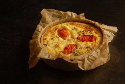 [3.2.1.1715 *] QUICHE RICOTTA, OVENGEGAARDE TOMATEN & TIJM - BIO - X1