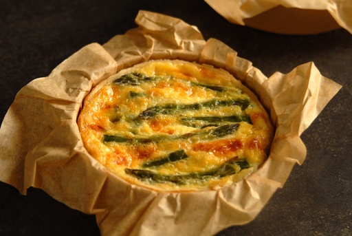 [3.2.1.3779 *] QUICHE MET ASPERGES & PARMEZAAN- BIO - X1 (APRIL-SEPT.)