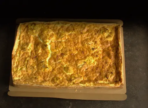 [3.2.3.5629 *] QUICHE CHOU-FLEUR/CURRY/PATATE DOUCE - BIO - PLAQUE 30x45cm - 15 parts